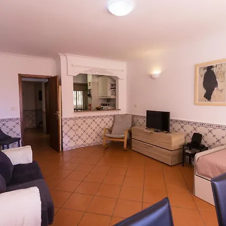 Apartment By Acasadascasas