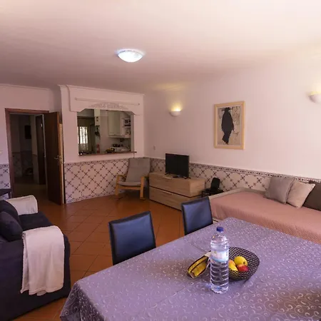 Apartment By Acasadascasas